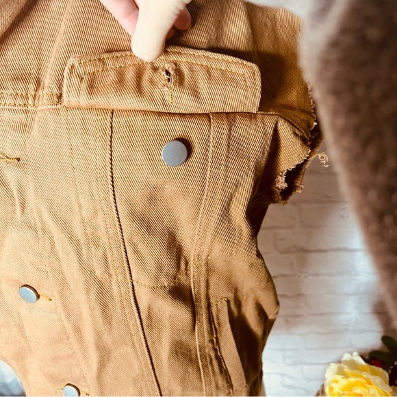 Caramel Denim Vest - Picture 5 of 12